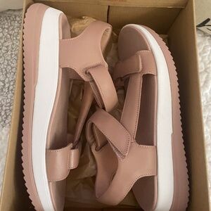 Fitflop Surff Adjustable Leather Sandals NWOT